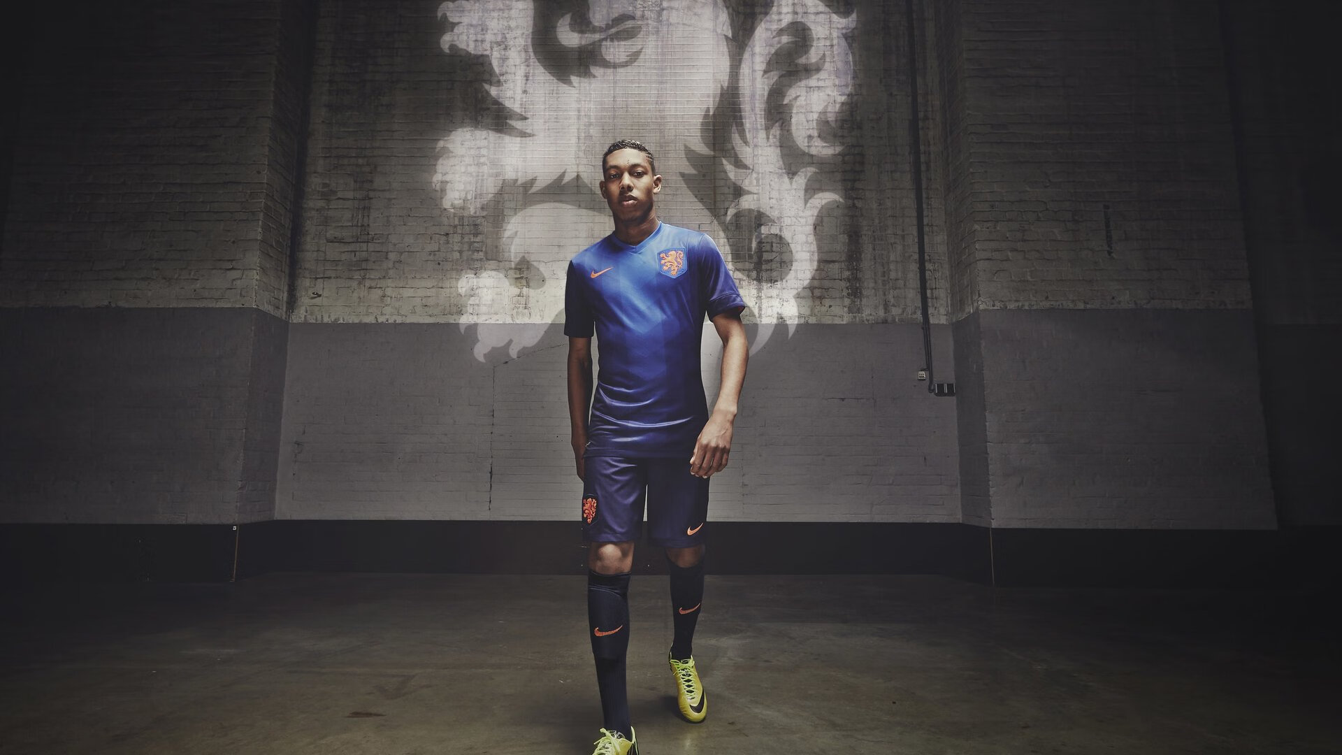 劳塔罗:国际米兰核心,阿根廷前锋,阿根廷莱罗塔列